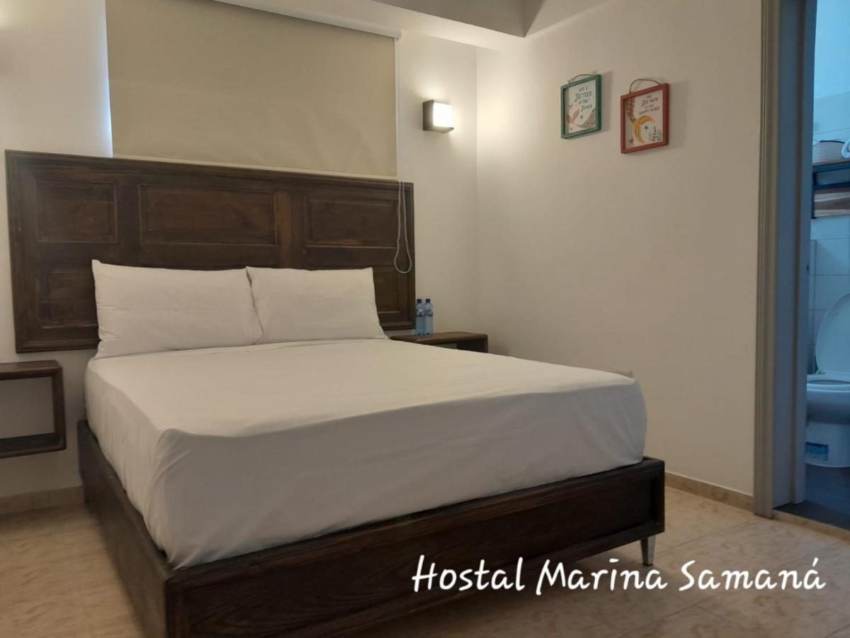 Hostal Marina Samana Bagian luar foto