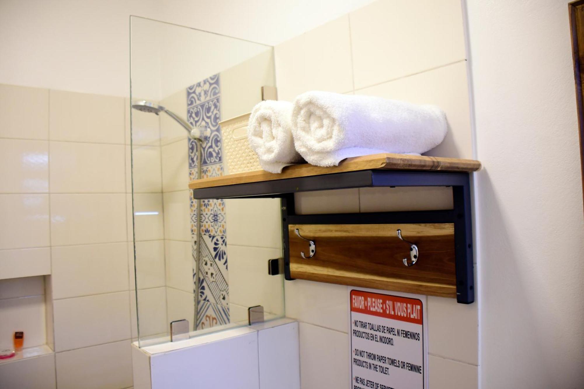 Hostal Marina Samana Bagian luar foto
