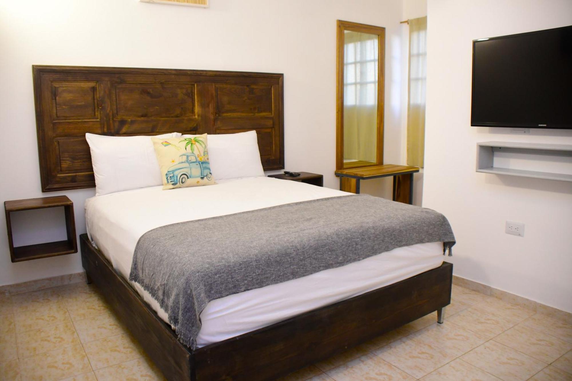 Hostal Marina Samana Bagian luar foto