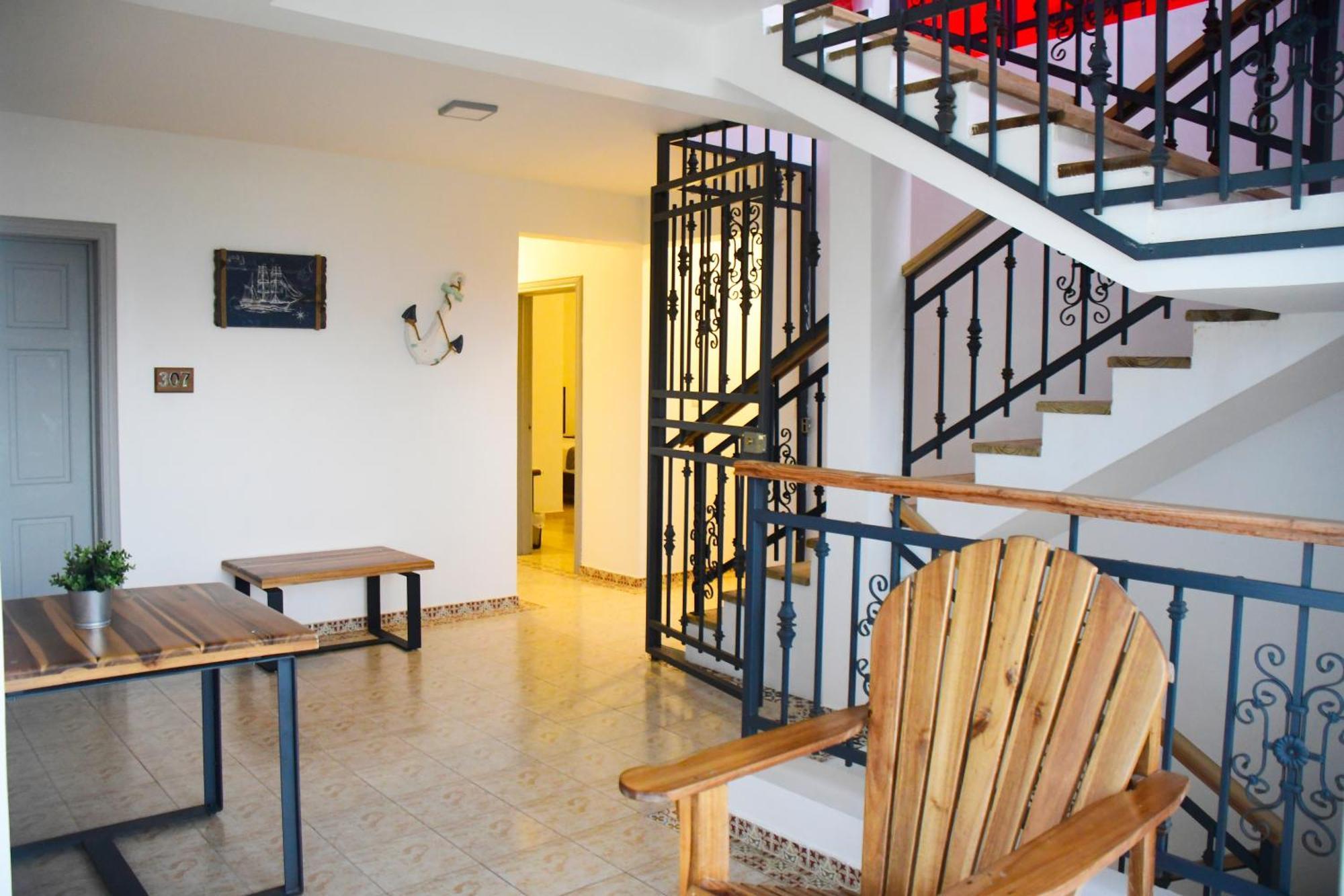 Hostal Marina Samana Bagian luar foto